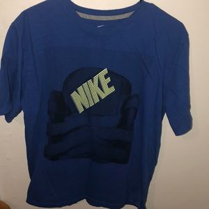 Nike T-shirt